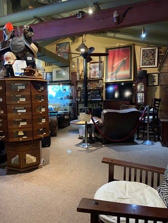 Telford's Pipe & Cigar